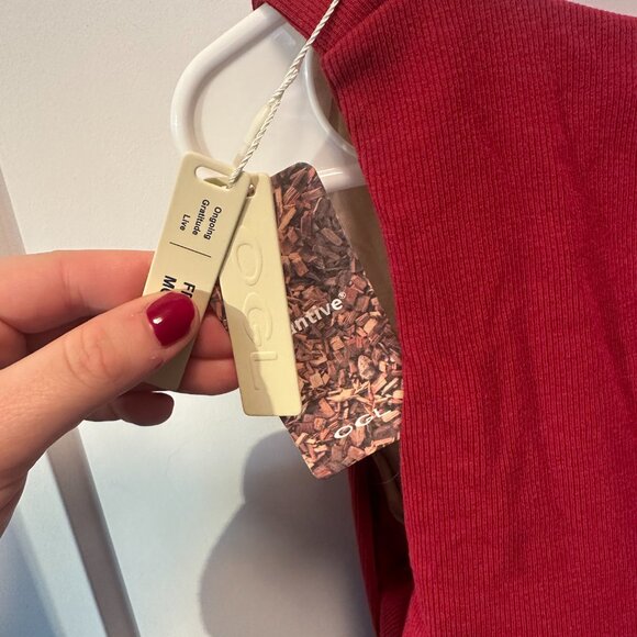 NWT Open-Back Brami Tank - Retro Red Large Low Back Built in Bra - Picture 3 of 6